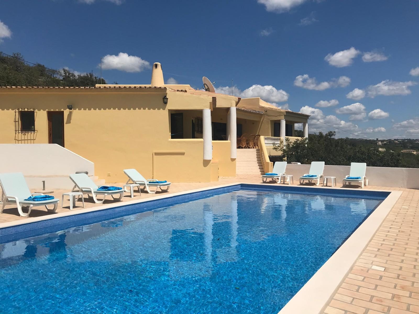 Casa das Rochas pool