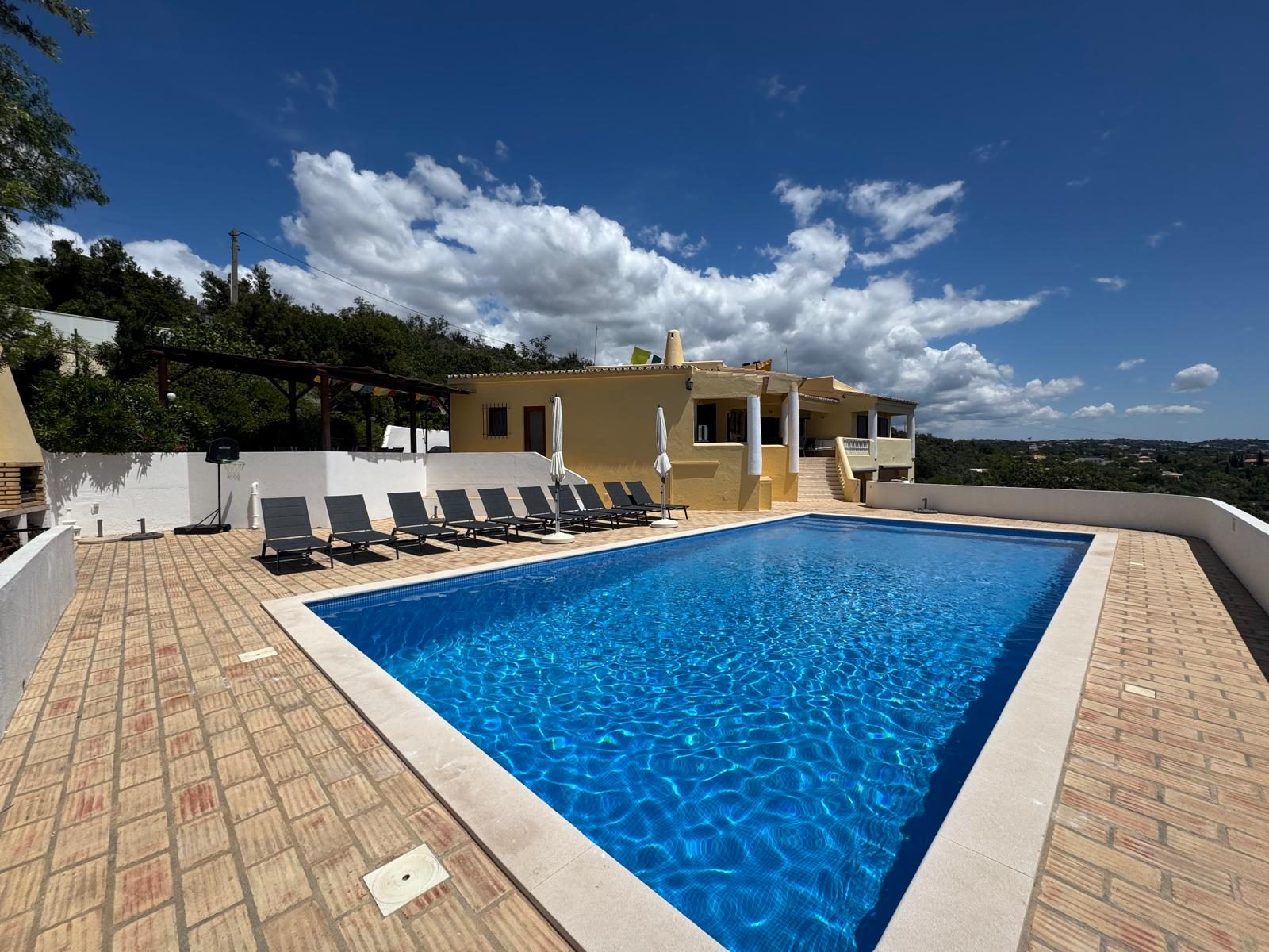 Casa das Rochas pool and terrace