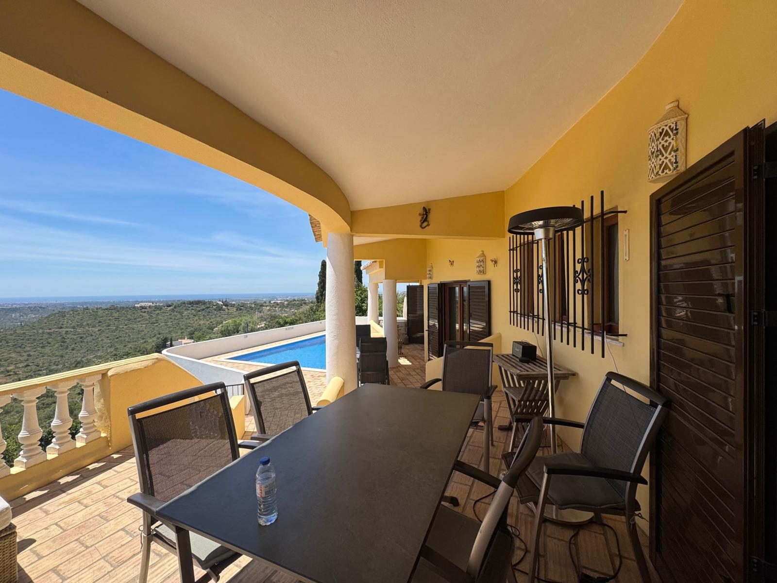 Casa das Rochas terrace dining